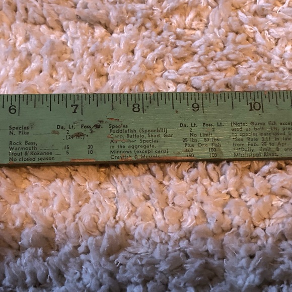 9421 VTG Ruler Measure W/ MO Fish Laws Robertsons Mobile Svc. & Sporting Goods - Picture 7 of 14